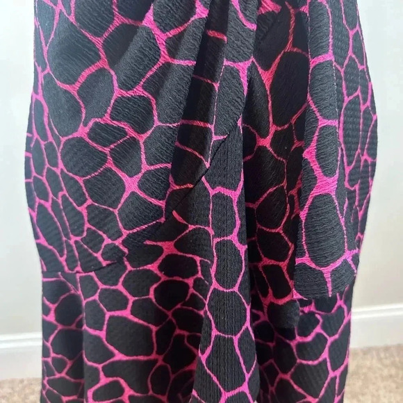 Michael Kors pink and black giraffe print flutter O ring dress size small - Picture 10 of 14